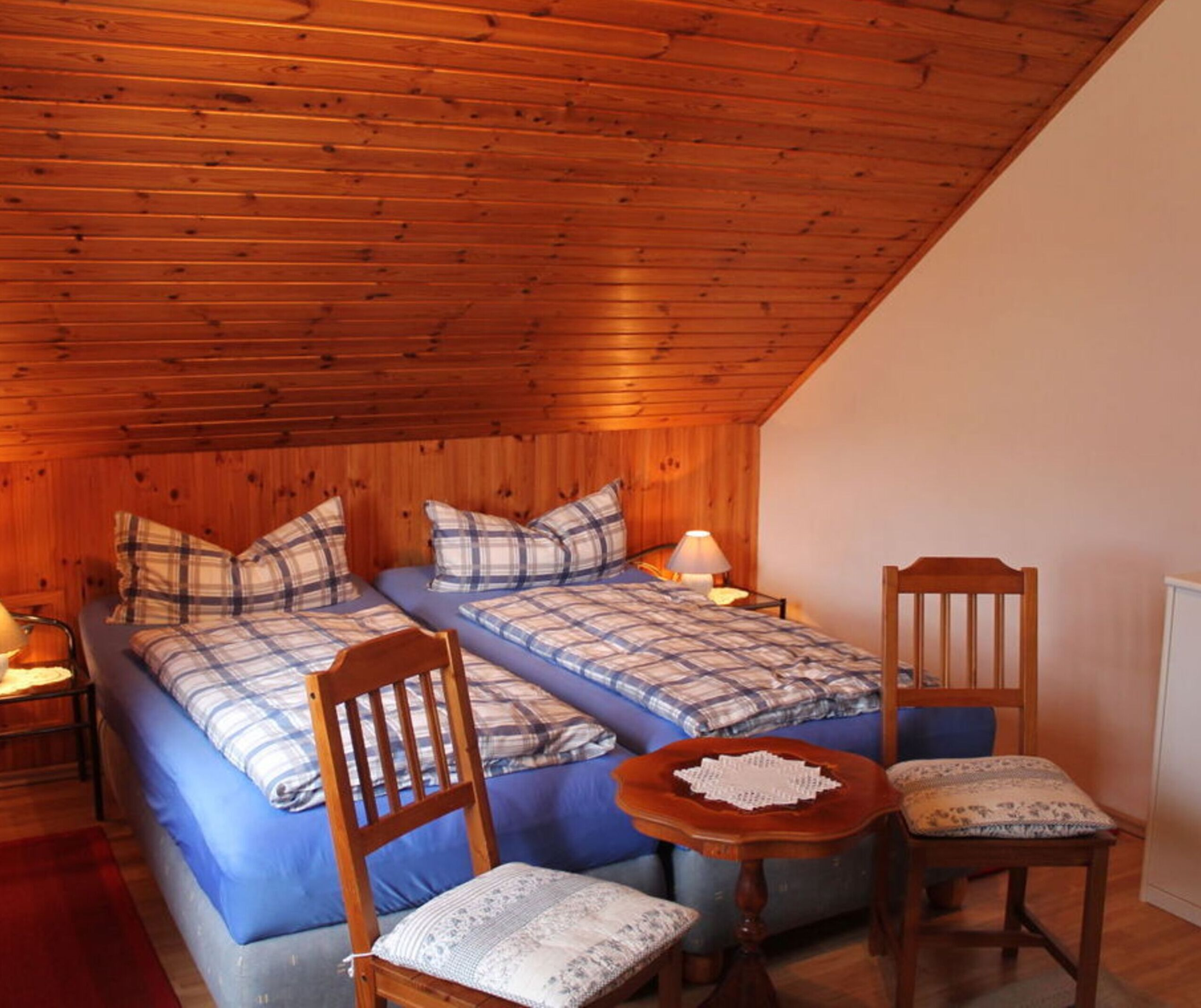 Rumah | 3 kamar tidur dan dilengkapi dengan perabotan berbeda-beda