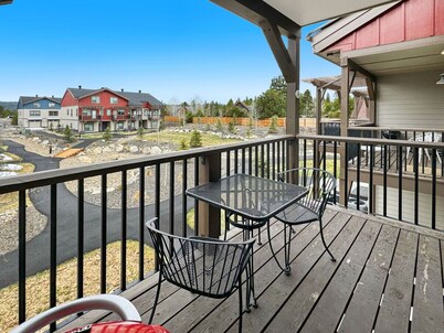 Chic Townhome in McCall, Walking Paths