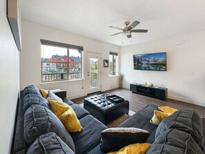 Smart TV - Chic Townhome in McCall, Walking Paths (McCall)