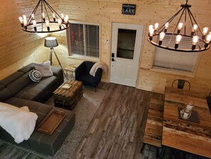 Télévision, cheminée