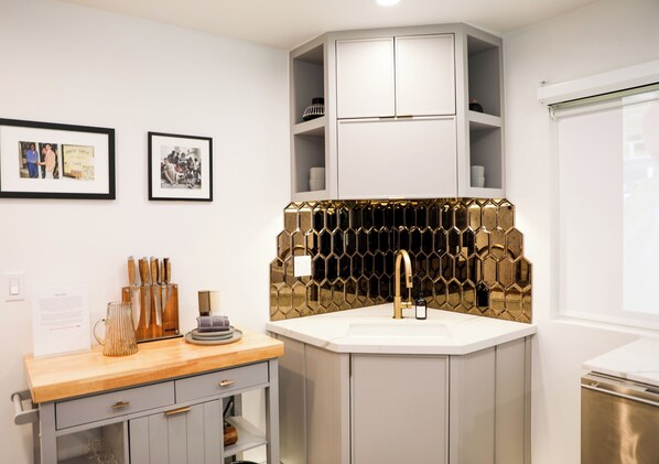 Interior - The Escape - Suite 4 (Venice)