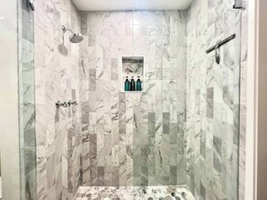 Shower, towels