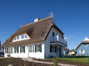 Exterior - Holiday Home Reet on the Cliff (Glowe)