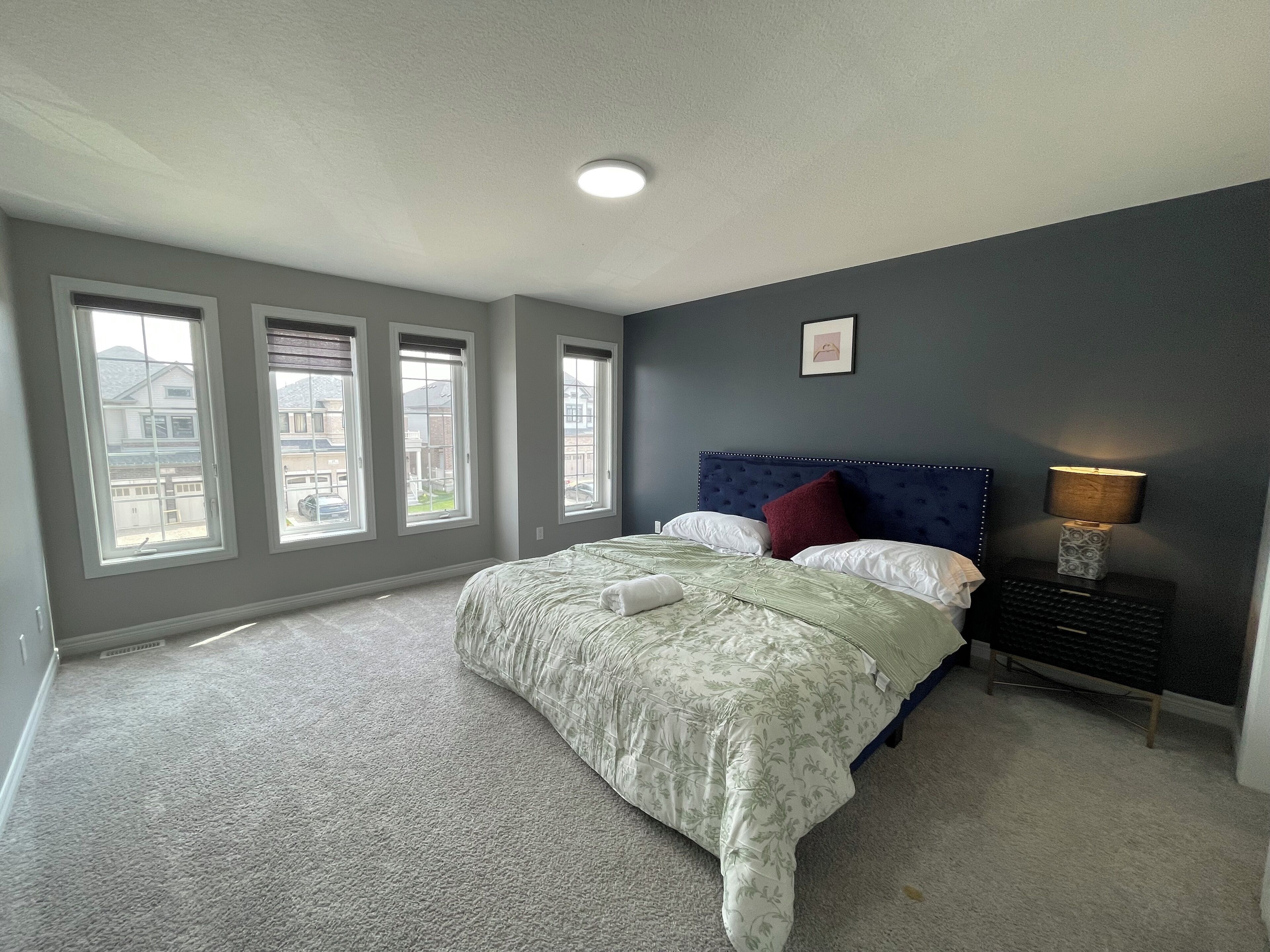 4 chambres, fer et planche à repasser, Wi-Fi, draps fournis