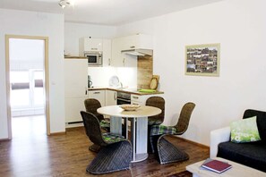 Apartment | Private kitchen - Holiday Apartment Villa Sonja (Golssen)