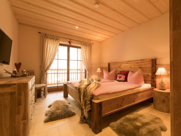 Appartement | 2 chambres, ameublement unique, fer et planche à repasser