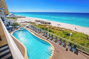 A heated pool - Ocean Minded @ Seychelles Sleeps 6 Gulf Front (Panama City Beach)