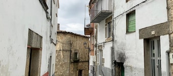 Holiday Home in Villamiel With Mountain Views