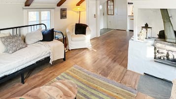 House | 1 bedroom
