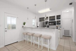 Condo, Multiple Beds, Kitchen (Los Cabos I #3) | Private kitchen - Los Cabos I #3 (South Padre Island)