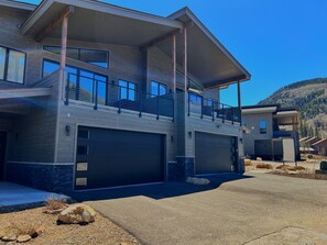 Exterior - Spacious Luxury Townhome across from Slopes at Purgatory w/Game Room (Durango)