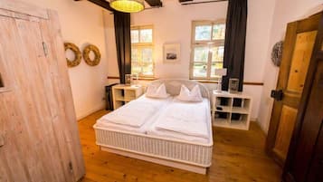 1 bedroom, individually furnished