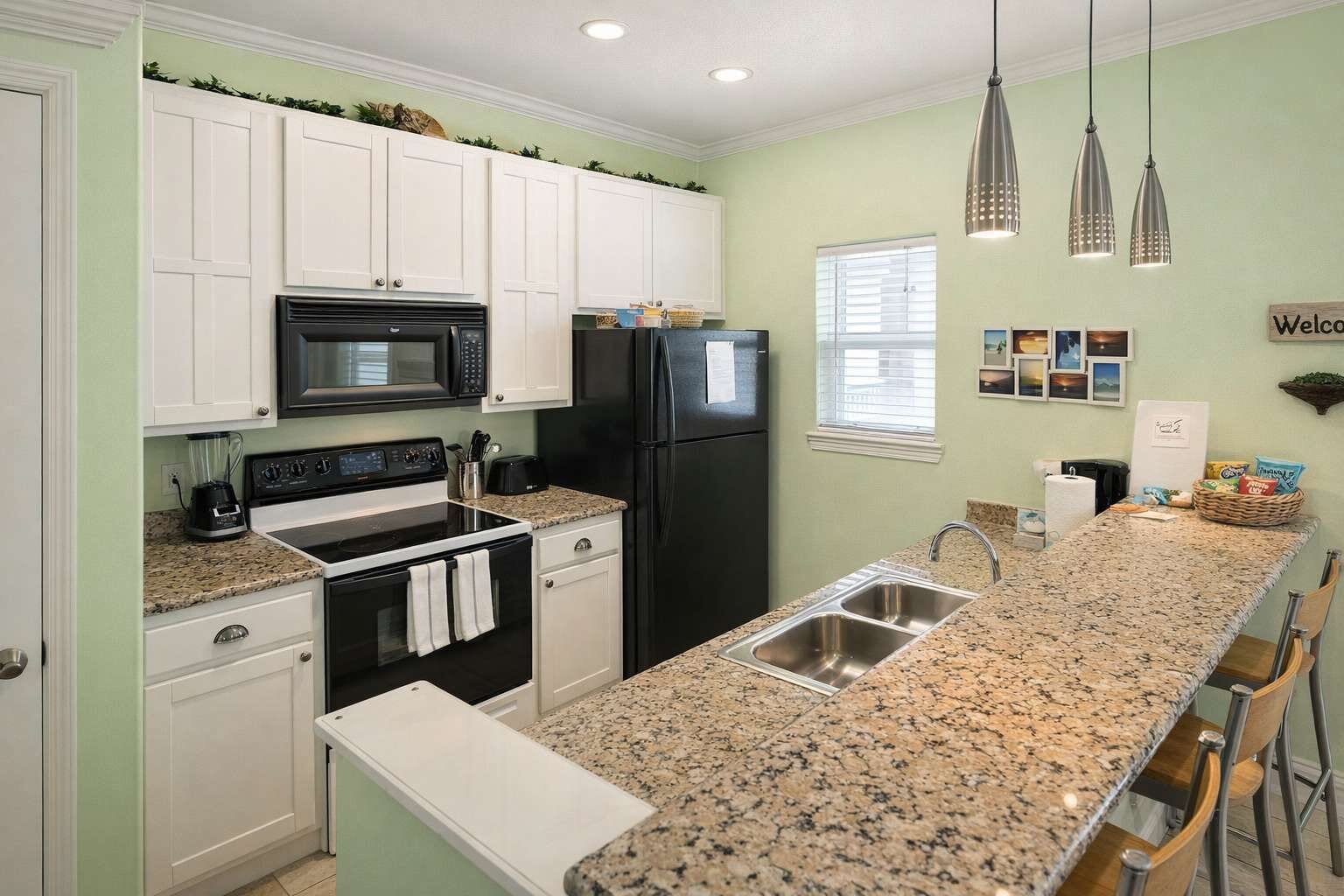 Apartment, Mehrere Betten, Küche, Poolblick | Eigene Küche