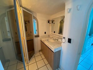 Deluxe Apartment, Beach View | Terrace/patio