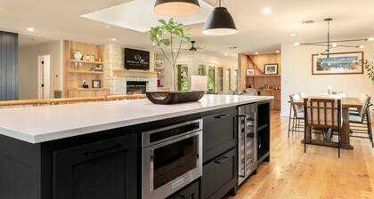 Anderson Orchard | 4/3, Putting Green, Sauna, Hot Tub, Pet Friendly w/ fee