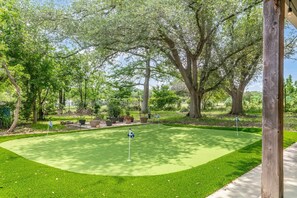 المنطقة المحيطة بالمنشأة