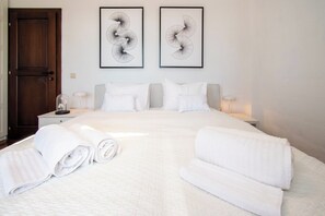 4 chambres, chambres insonorisées, accès Internet, draps fournis
