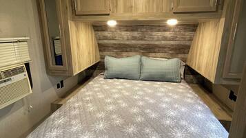 1 slaapkamer, reisbedje, wifi, beddengoed