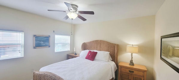 4 bedrooms, individually decorated, individually furnished, bed sheets