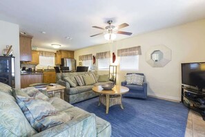 House, Multiple Beds, Patio, Garden View (Pompano Beachview Home) | Living area | 42-inch flat-screen TV with digital channels