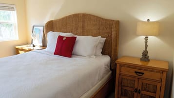 Rumah, Beberapa Tempat Tidur, patio, pemandangan kebun (Pompano Beachview Home) | 4 kamar tidur dan didekorasi berbeda-beda