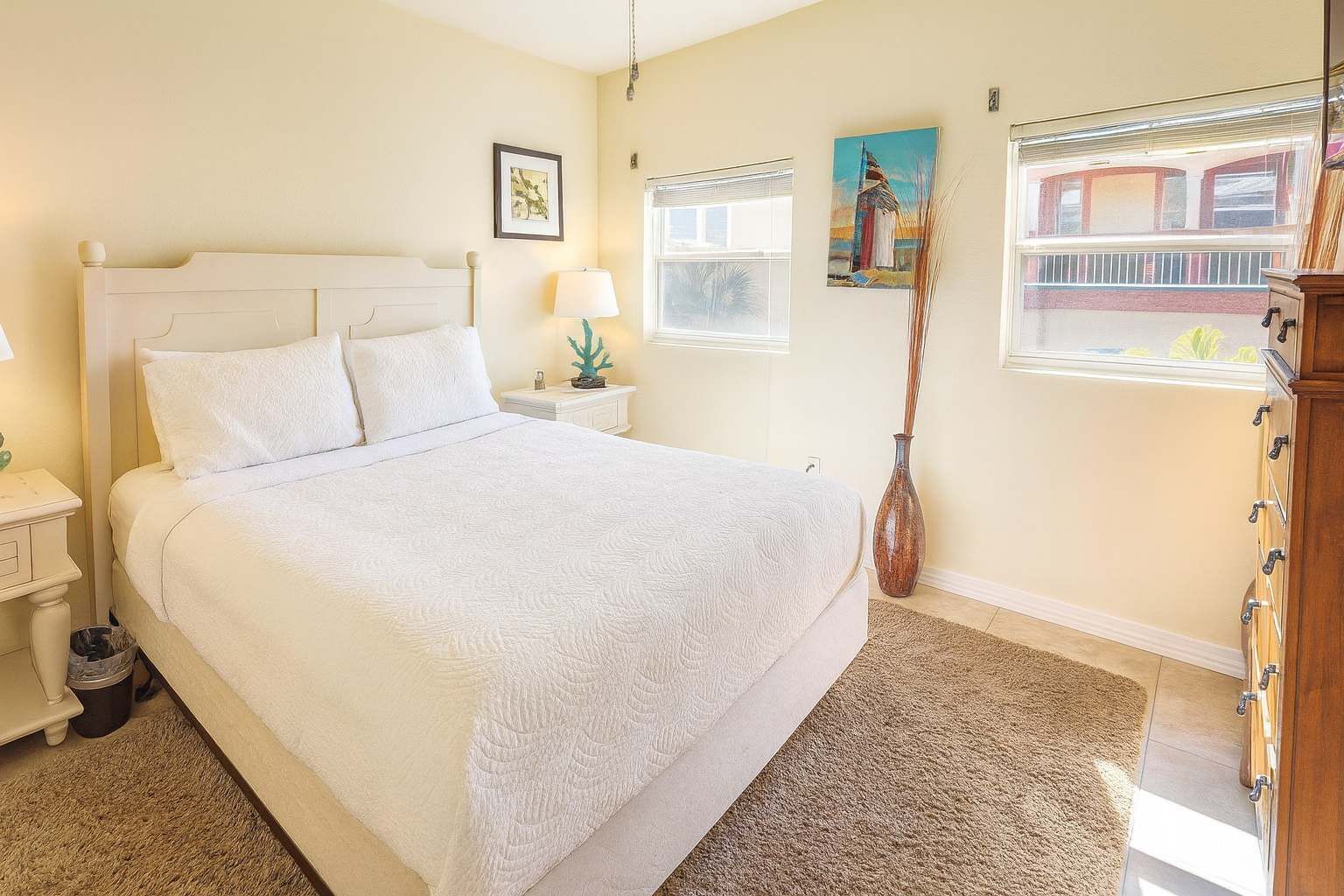 House, Multiple Beds, Patio, Garden View (Pompano Beachview Home) | 4 bedrooms, individually decorated, individually furnished, bed sheets