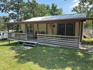 Terrace/patio - Come stay at the quite and Cozy
Rustic Hideaway (Edwards)