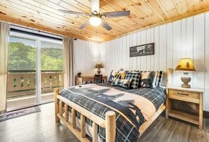 3 bedrooms, desk, iron/ironing board, WiFi