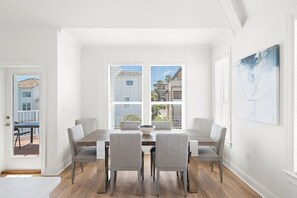 Dining - 5 min walk to Blue Mountain Beach. Private heated pool & complimentary golf cart (Santa Rosa Beach)