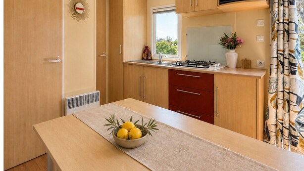 Unclassified image, 1 of 12, button - Le Romarin, mobile home with sea view (Hyères)