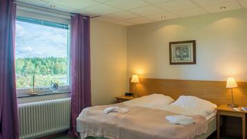 Standard Double Room (private bathroom) | Desk, free WiFi, bed sheets