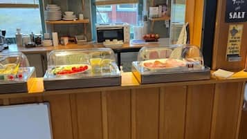 Gratis morgenmad tilberedt efter bestilling hver dag