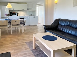 House | Private kitchen - 6 Person Holiday Home in Kopingsvik (Kopingsvik)