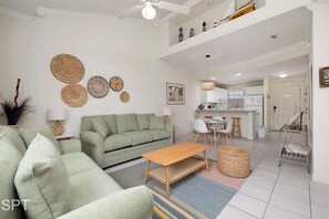 Condo, Multiple Beds, Balcony (Sea Dancer #10) | Living area | 42-inch flat-screen TV with digital channels - Sea Dancer #10 (South Padre Island)