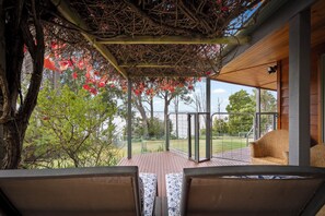 Comfort huis, uitzicht op baai | Terras