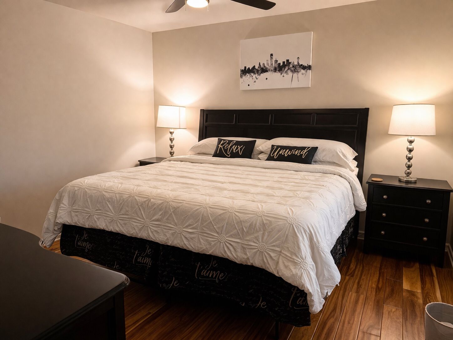 1 chambre, bureau, fer et planche à repasser, Wi-Fi