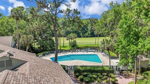 Pool - Luxury Hilton Head Townhome with pool and biking distance to beach (Hilton Head Island)