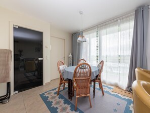 Apartment | Dining