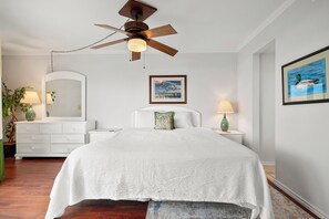 2 chambres, fer et planche à repasser, accès au Wi-Fi (inclus)