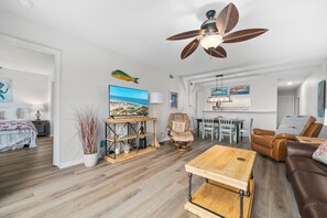 2 dormitorios, tabla de planchar con plancha, wifi gratis y ropa de cama