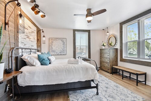 Heber cutie, pets ok, hot tub, sleeps 5, fire pit