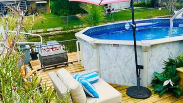 Et oppvarmet basseng