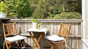 House | Dining