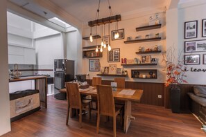 Dining - Homey Cozy Friendly Family-sized house  (Yogyakarta)