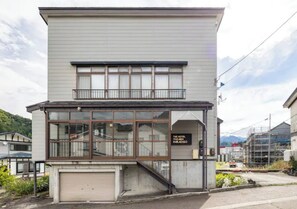 Exterior - Maximum 29 people The Hotel Yuzawa ParadisoYuzaw - Yuzawa detached house / Minamiuonuma-gun Niigata (Minamiuonuma-gun)