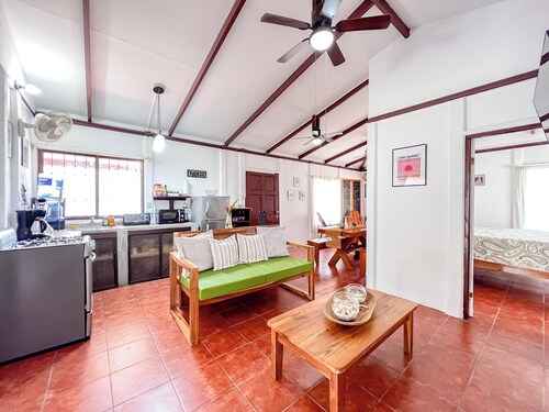 Casa Quixote - 3 Bed, AC, Steps to Town