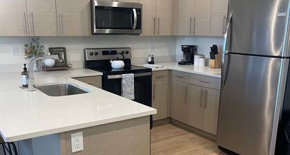 1 Bd/1 Ba w/ Pool, Gym, Hot Tub, Pickleball, Arcade, Pool Table, Shuffle Board