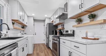 3 Bedroom Edgebrook Ranch Escape