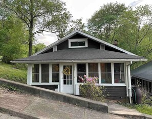 Exterior - Bird's Eye View- Bungalow with Screened-in Porch and Fireplace (French Lick)