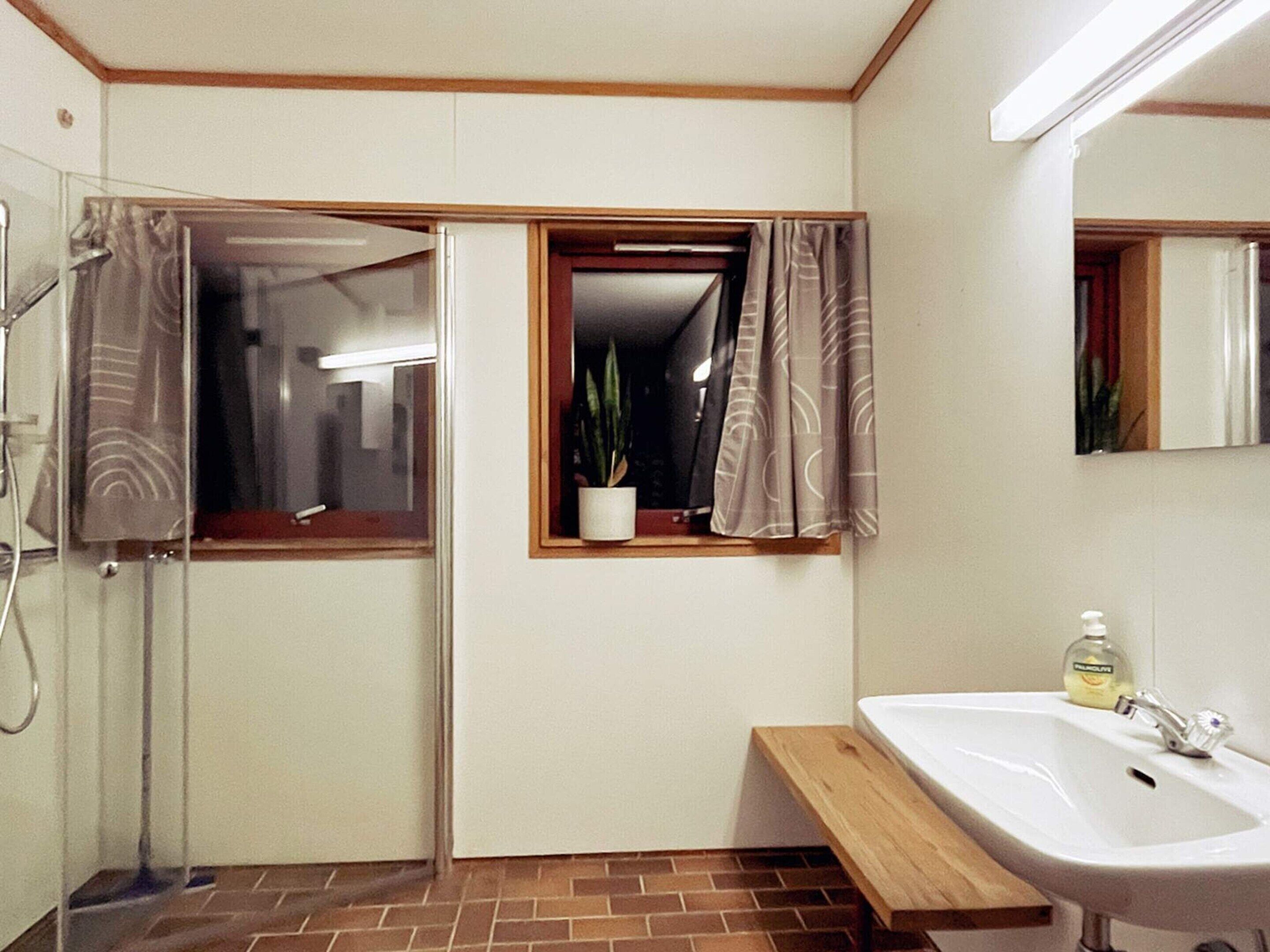 House | Bathroom
